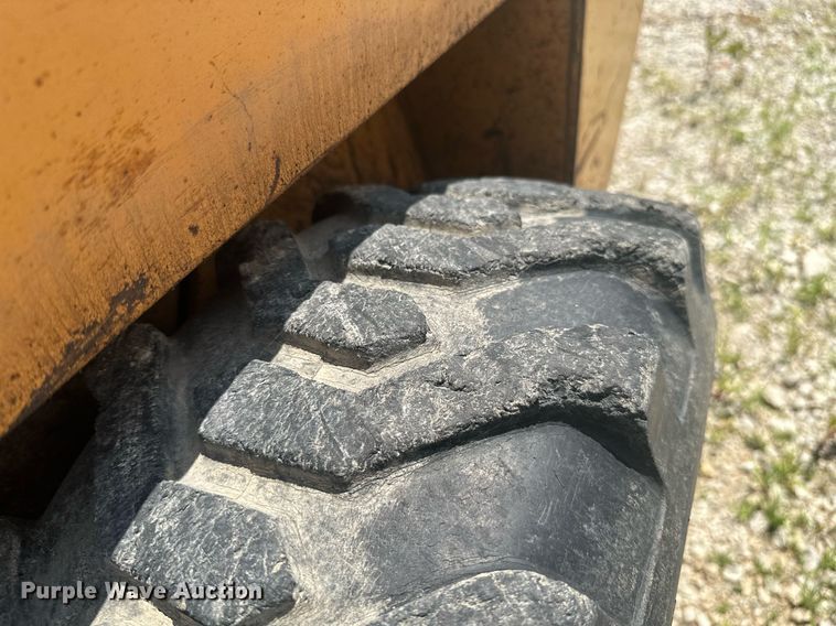 image for item MB9567 1987 Case 1835C  skid steer loader