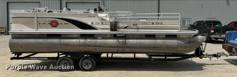 image for item MB9606 2001 Sun Tracker  pontoon boat