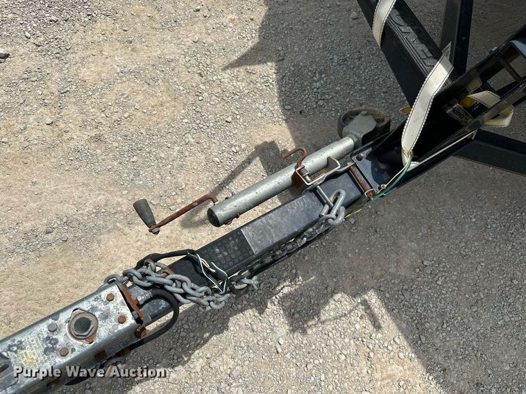 image for item MB9606 2001 Sun Tracker  pontoon boat