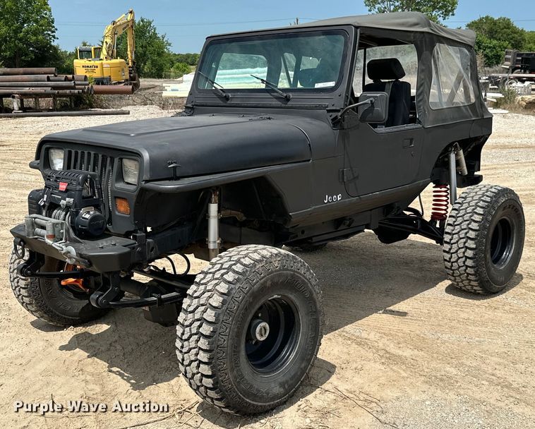 image for item MB9610 1994 Jeep Wrangler  SUV