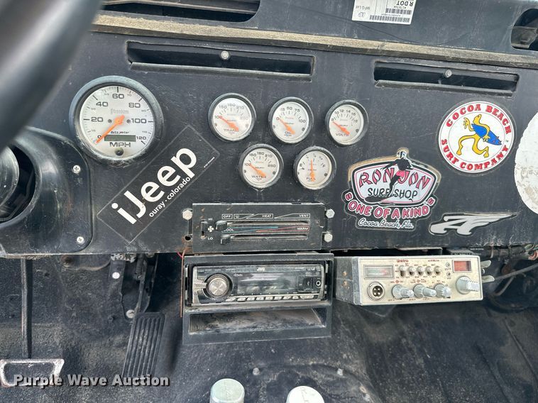 image for item MB9610 1994 Jeep Wrangler  SUV