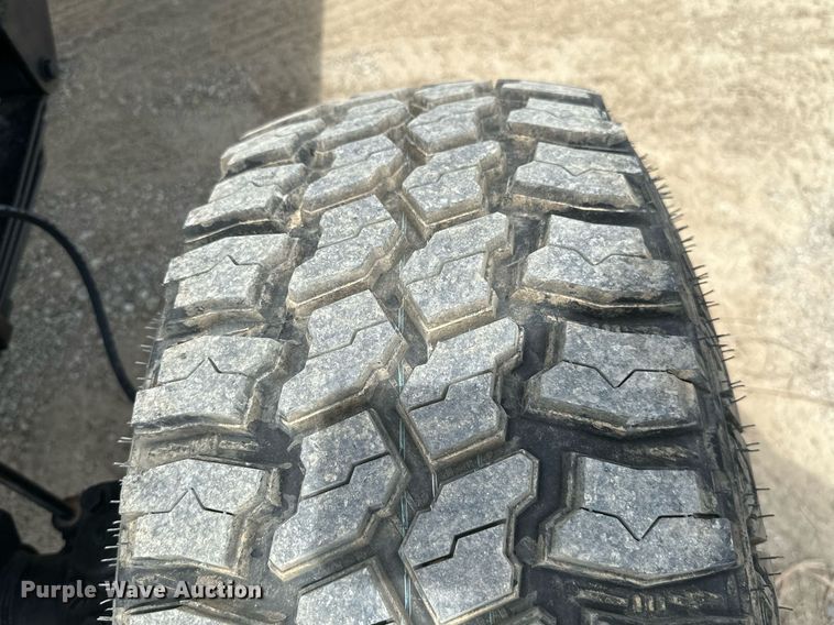 image for item MB9610 1994 Jeep Wrangler  SUV