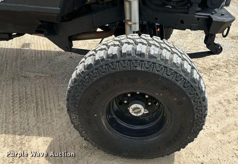 image for item MB9610 1994 Jeep Wrangler  SUV