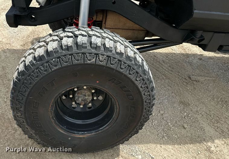 image for item MB9610 1994 Jeep Wrangler  SUV