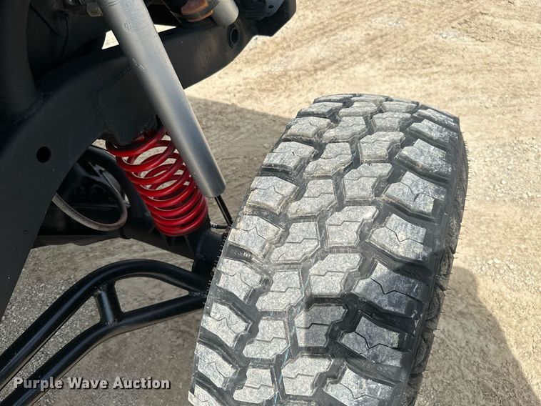 image for item MB9610 1994 Jeep Wrangler  SUV