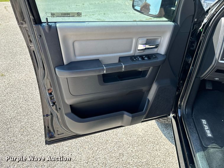 image for item MB9622 2012 Dodge Ram 1500 Big Horn  Quad Cab pickup truck