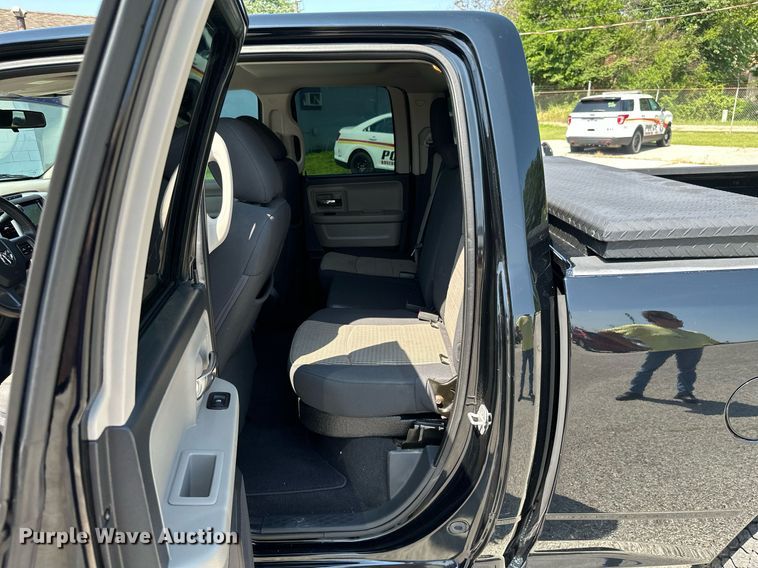 image for item MB9622 2012 Dodge Ram 1500 Big Horn  Quad Cab pickup truck