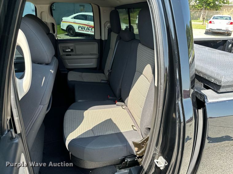 image for item MB9622 2012 Dodge Ram 1500 Big Horn  Quad Cab pickup truck