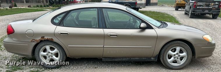 image for item MC9970 2003 Ford Taurus SE