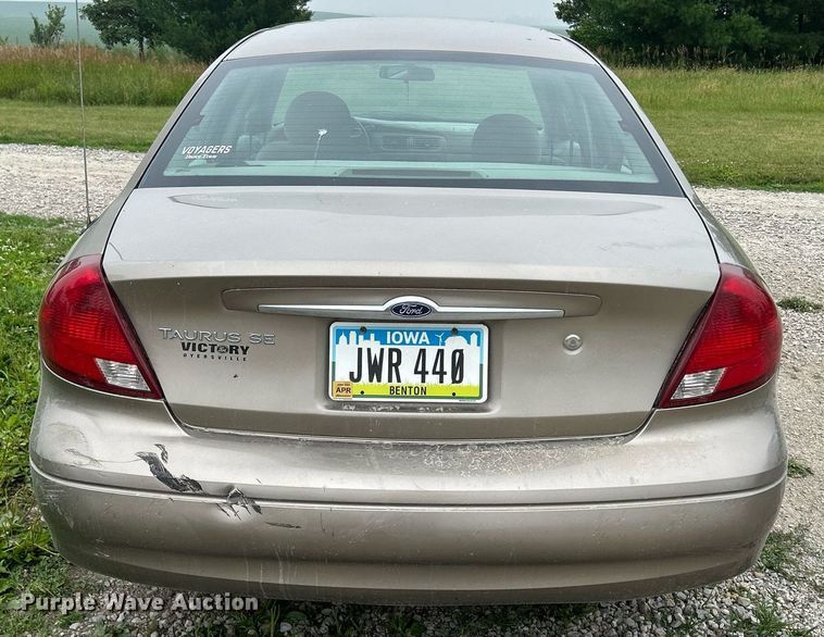 image for item MC9970 2003 Ford Taurus SE