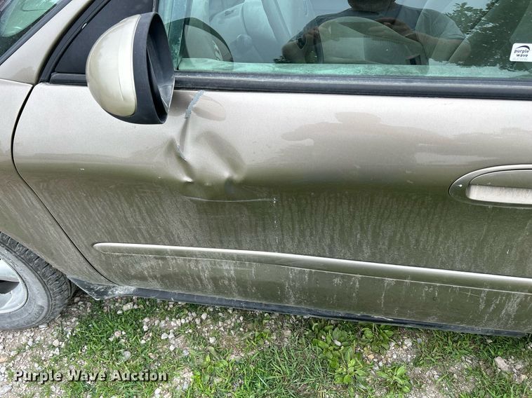 image for item MC9970 2003 Ford Taurus SE