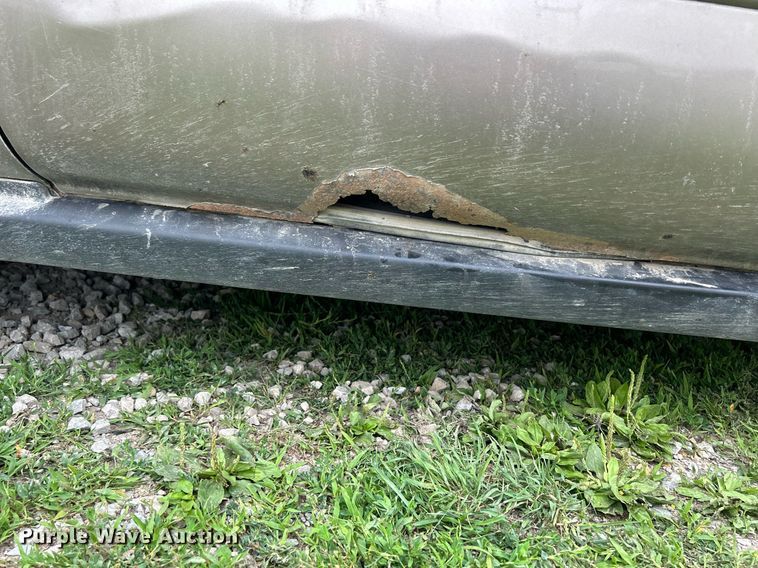 image for item MC9970 2003 Ford Taurus SE