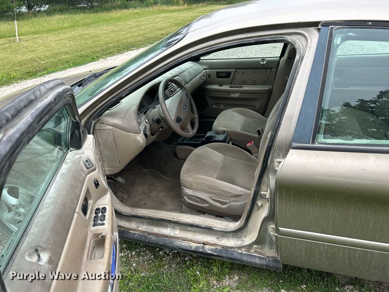 image for item MC9970 2003 Ford Taurus SE