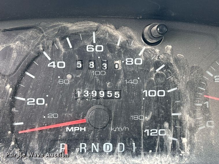 image for item MC9970 2003 Ford Taurus SE