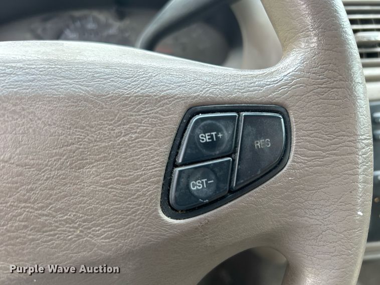 image for item MC9970 2003 Ford Taurus SE