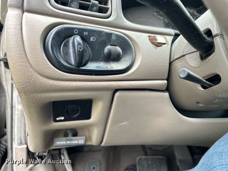 image for item MC9970 2003 Ford Taurus SE