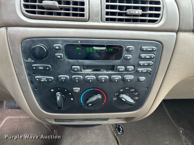 image for item MC9970 2003 Ford Taurus SE