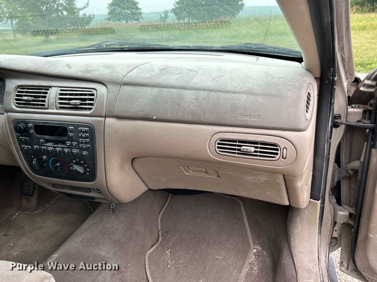 image for item MC9970 2003 Ford Taurus SE