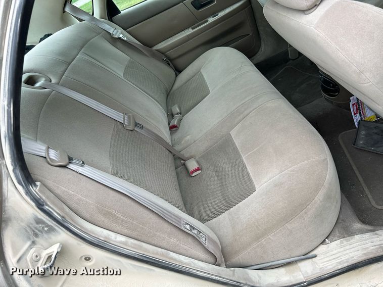 image for item MC9970 2003 Ford Taurus SE