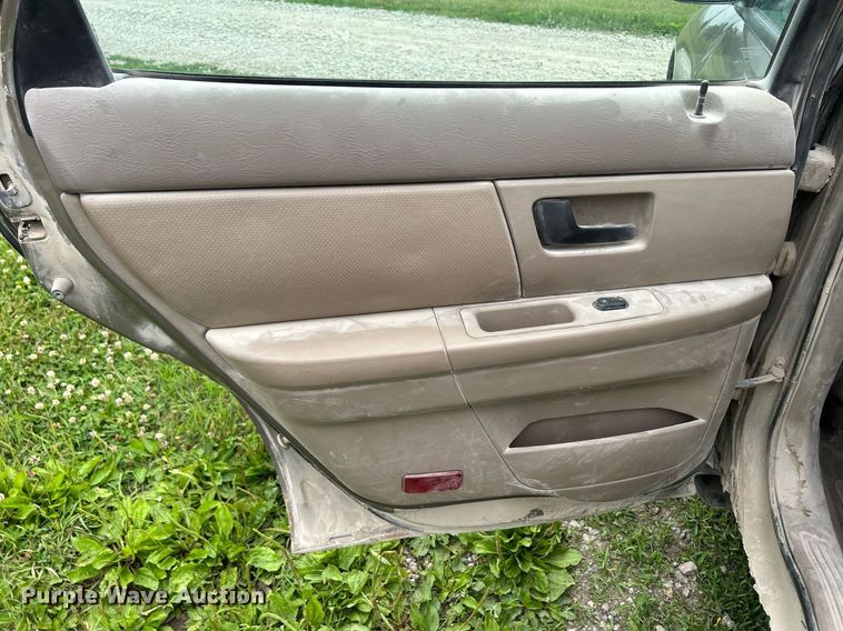 image for item MC9970 2003 Ford Taurus SE