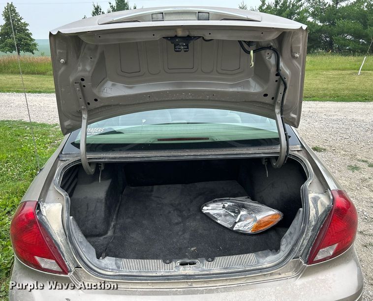 image for item MC9970 2003 Ford Taurus SE