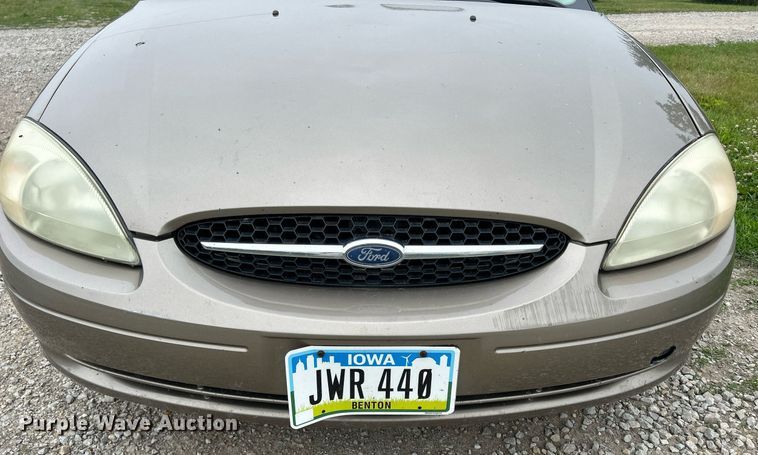 image for item MC9970 2003 Ford Taurus SE