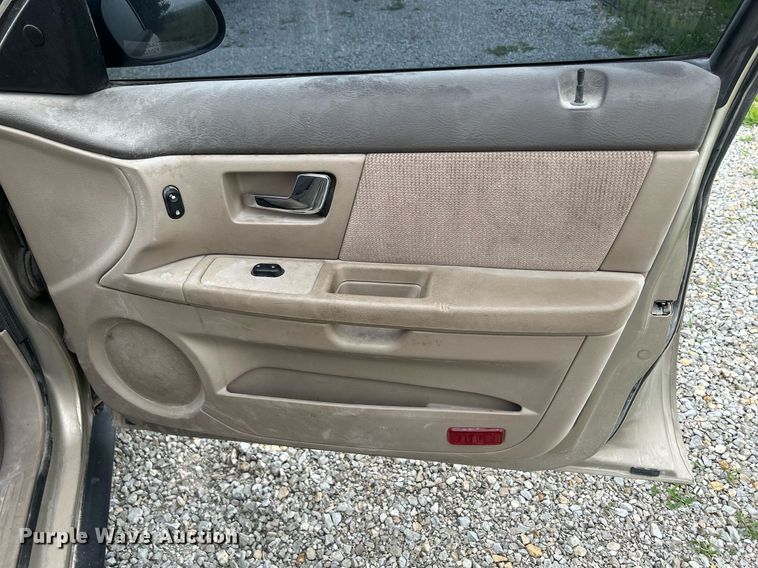 image for item MC9971 2001 Ford Taurus SES