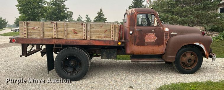 image for item MC9973 1953 Chevrolet 4100  dump flatbed pickup truck