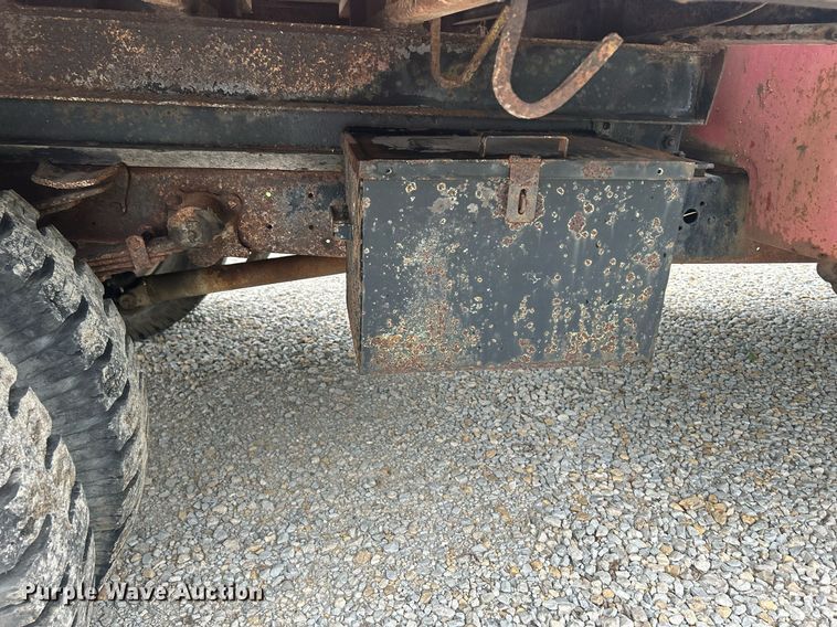 image for item MC9973 1953 Chevrolet 4100  dump flatbed pickup truck