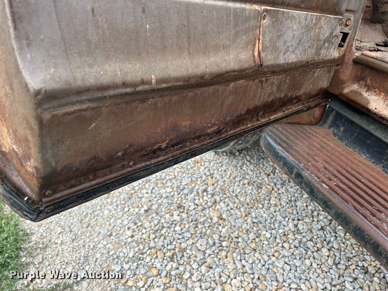 image for item MC9973 1953 Chevrolet 4100  dump flatbed pickup truck