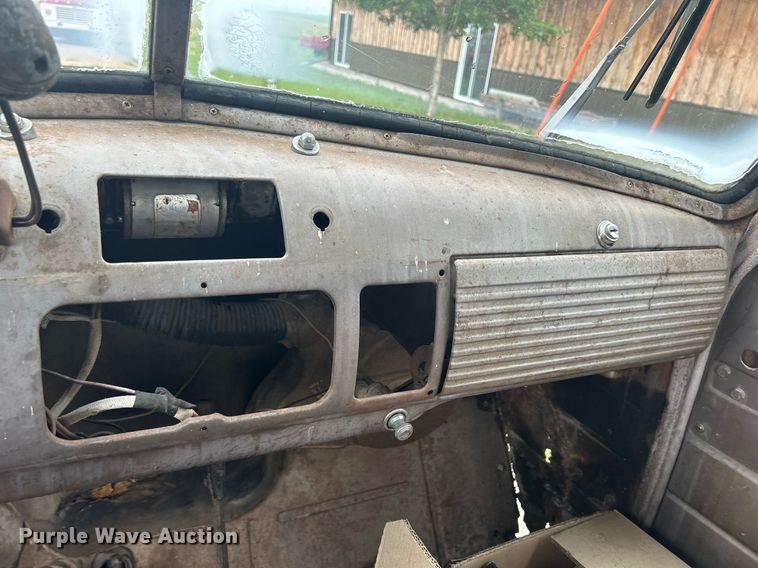 image for item MC9973 1953 Chevrolet 4100  dump flatbed pickup truck