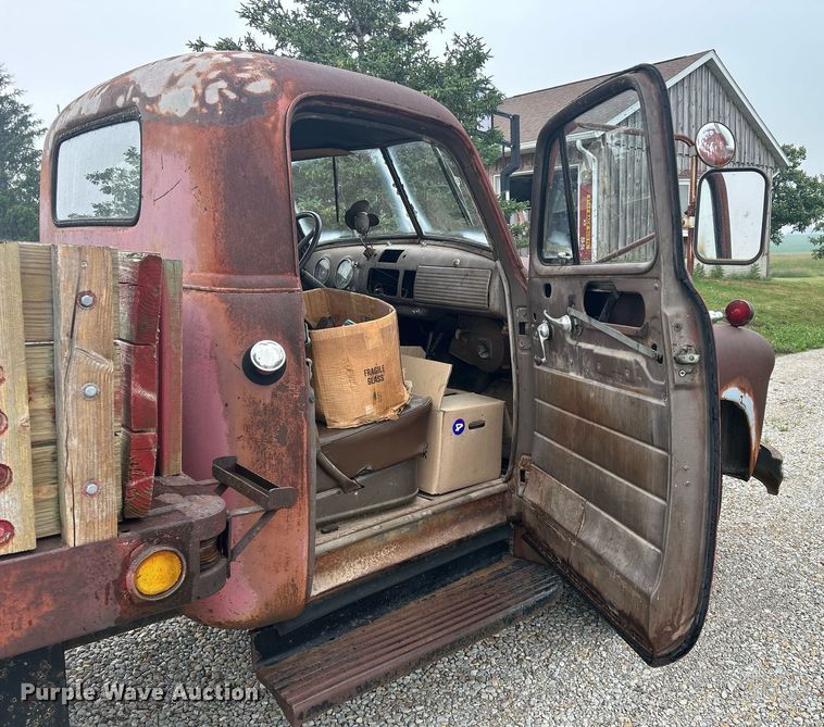 image for item MC9973 1953 Chevrolet 4100  dump flatbed pickup truck