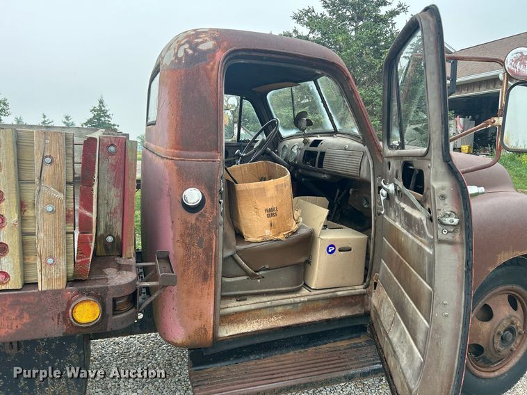 image for item MC9973 1953 Chevrolet 4100  dump flatbed pickup truck