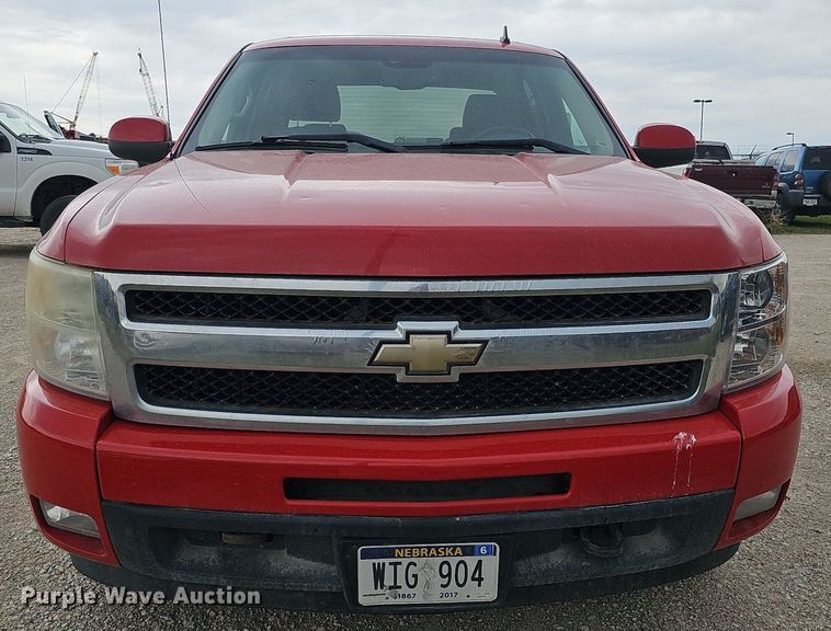 image for item MD9848 2009 Chevrolet Silverado 1500 LTZ  Crew Cab pickup truck