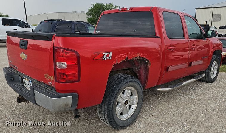 image for item MD9848 2009 Chevrolet Silverado 1500 LTZ  Crew Cab pickup truck