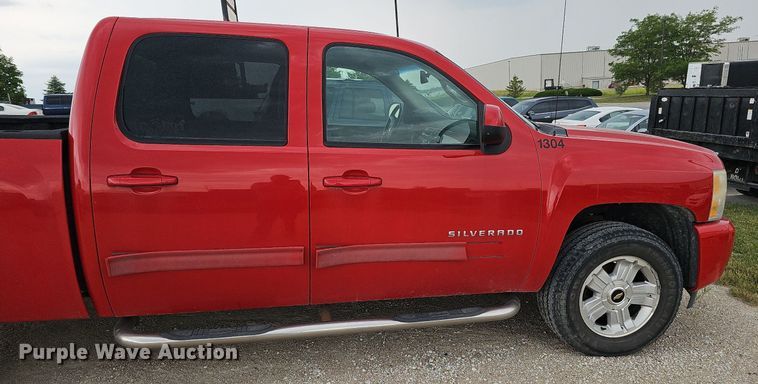 image for item MD9848 2009 Chevrolet Silverado 1500 LTZ  Crew Cab pickup truck