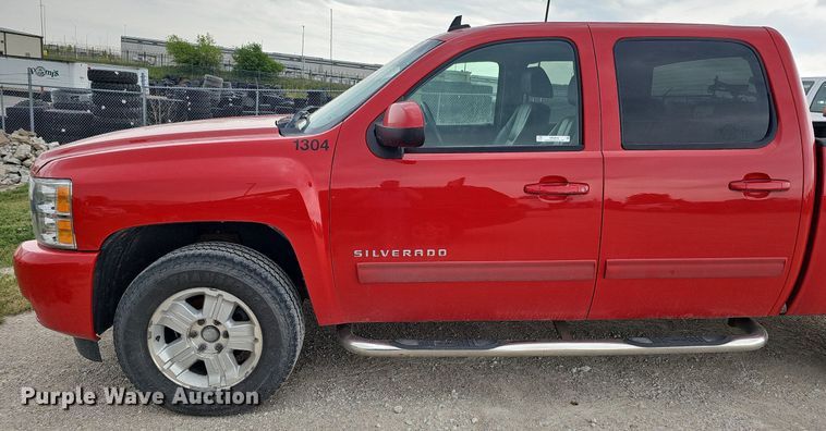 image for item MD9848 2009 Chevrolet Silverado 1500 LTZ  Crew Cab pickup truck