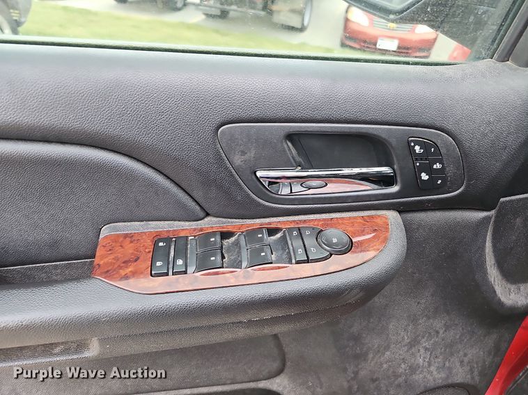 image for item MD9848 2009 Chevrolet Silverado 1500 LTZ  Crew Cab pickup truck