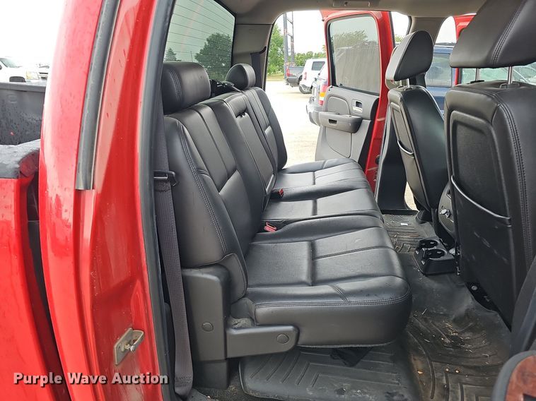 image for item MD9848 2009 Chevrolet Silverado 1500 LTZ  Crew Cab pickup truck