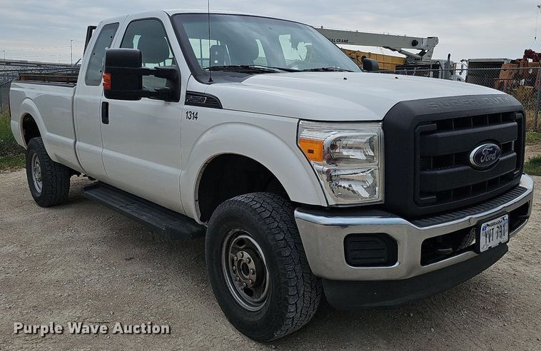 image for item MD9849 2014 Ford F250 Super Duty XL  SuperCab pickup truck