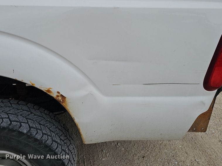 image for item MD9849 2014 Ford F250 Super Duty XL  SuperCab pickup truck