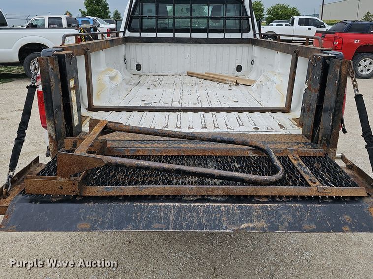 image for item MD9849 2014 Ford F250 Super Duty XL  SuperCab pickup truck