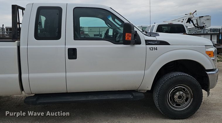 image for item MD9849 2014 Ford F250 Super Duty XL  SuperCab pickup truck