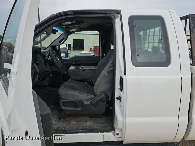 image for item MD9849 2014 Ford F250 Super Duty XL  SuperCab pickup truck