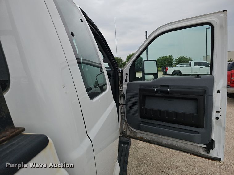 image for item MD9849 2014 Ford F250 Super Duty XL  SuperCab pickup truck