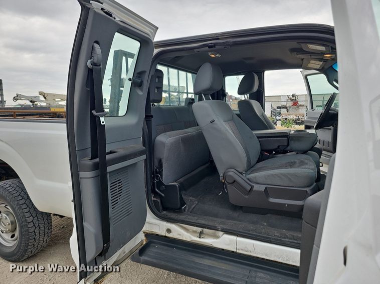 image for item MD9849 2014 Ford F250 Super Duty XL  SuperCab pickup truck