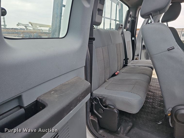 image for item MD9849 2014 Ford F250 Super Duty XL  SuperCab pickup truck