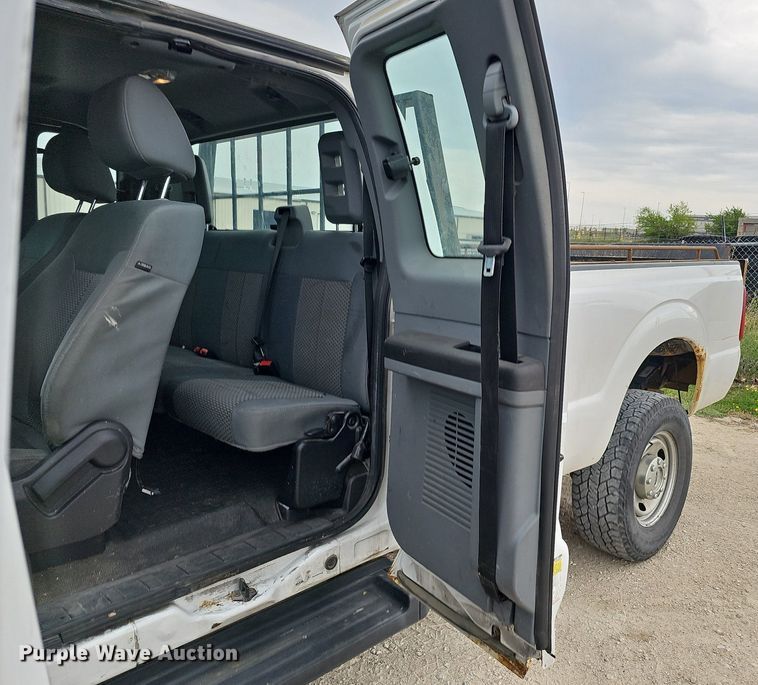 image for item MD9849 2014 Ford F250 Super Duty XL  SuperCab pickup truck