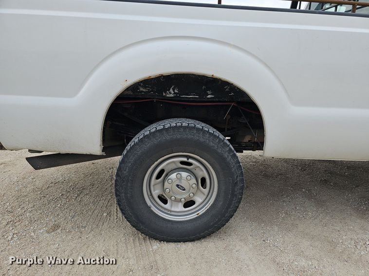 image for item MD9849 2014 Ford F250 Super Duty XL  SuperCab pickup truck