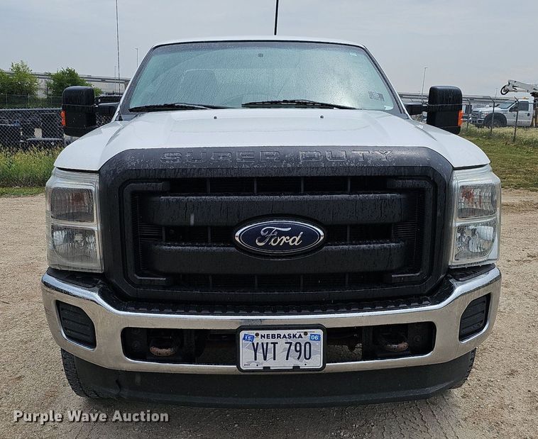 image for item MD9850 2014 Ford F250 Super Duty XL  SuperCab pickup truck
